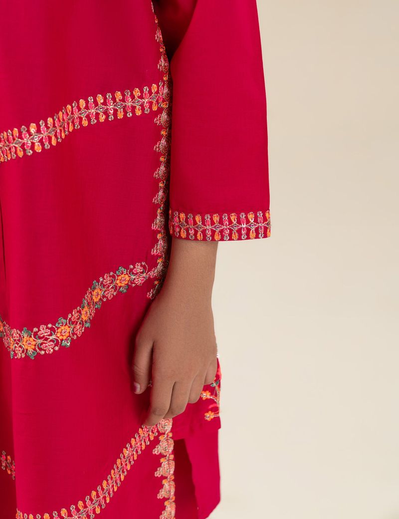 2 PIECE FLORAL EMBROIDERED SUIT